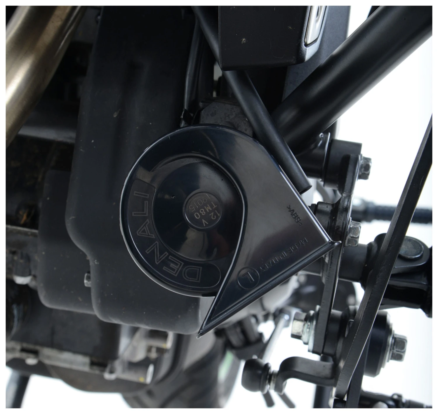 Denali Soundbomb Mini Horn 6 Denali Soundbomb Mini Horn - Image 6