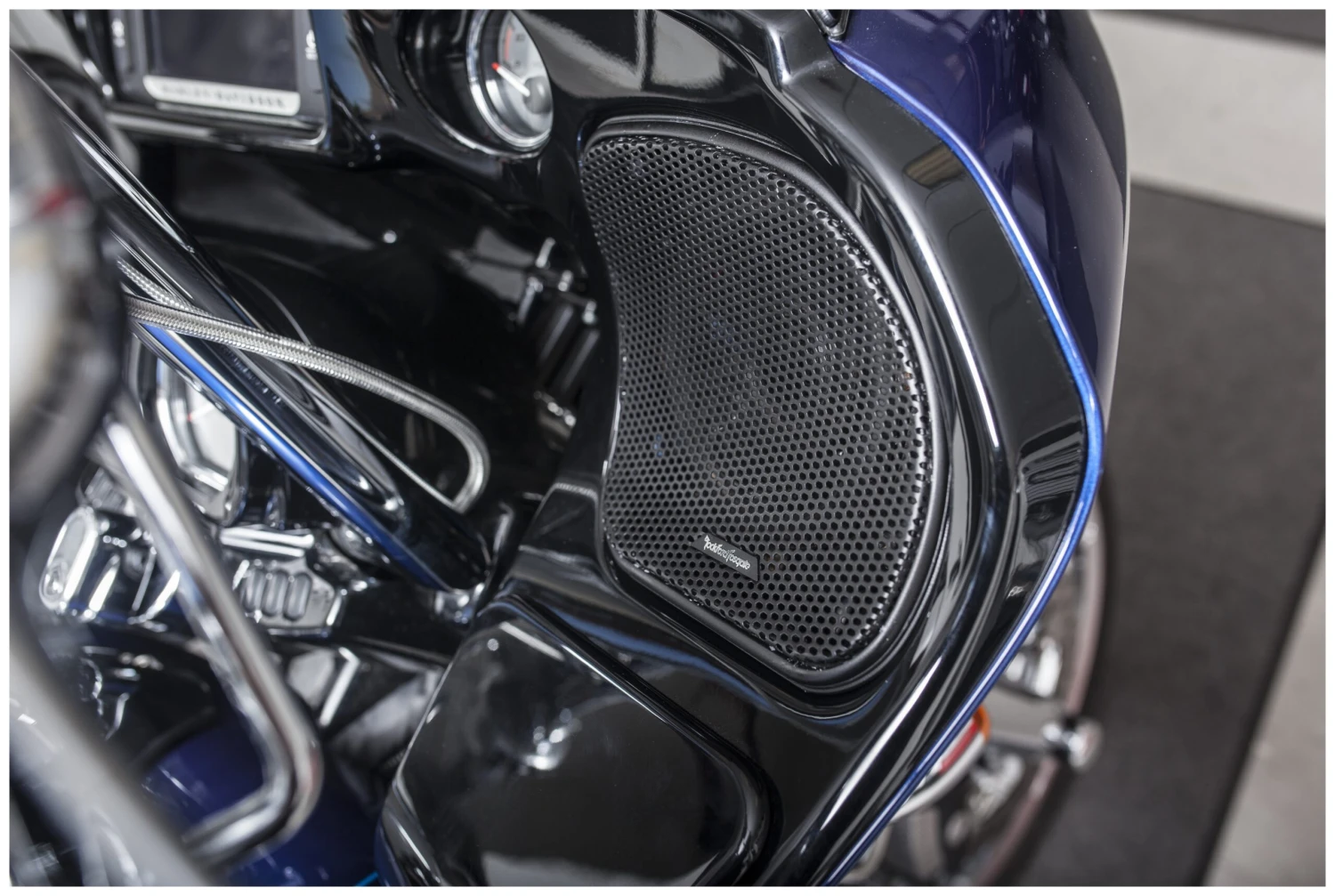 Rockford Fosgate Power 6.5" Speakers For Harley Touring 2014-2023 4 Rockford Fosgate Power 6.5" Speakers For Harley Touring 2014-2023 - Image 4